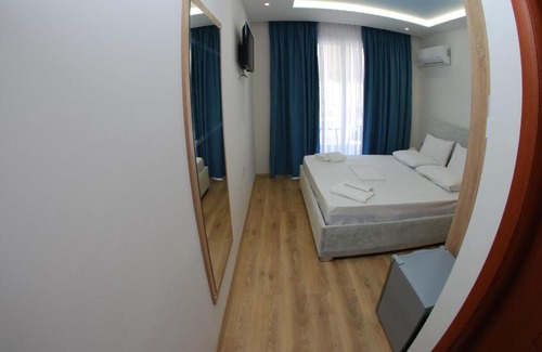 Sarande Apartment | Romantic Seaview Studios with Oceanfront Charm for Couples