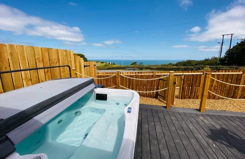 Hele Apartment | Seaview Three Bedroom Residence with Hot Tub and Sauna
