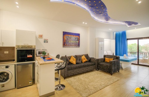 Al Ahyaa Apartment | Discover SeaView Turtles: Top-Rated Stay with Ocean Views