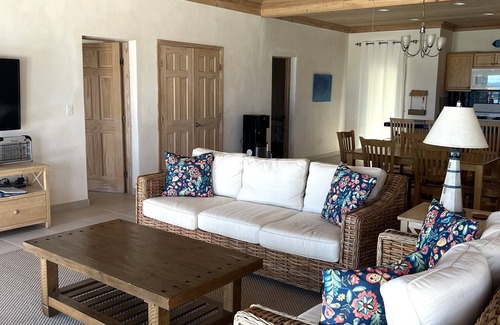 North Palmetto Point House | Seaview Villa: Beachfront Home with Ocean View & Pool