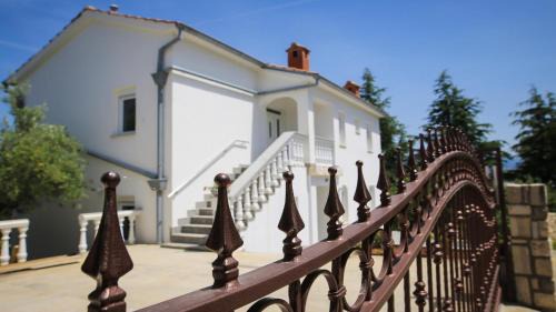 Dobrinj Villa | Exceptional Four Bedrooms Villa Anita with Oceanfront Pool