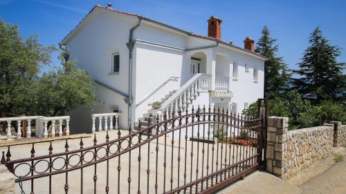 Dobrinj Villa | Exceptional Four Bedrooms Villa Anita with Oceanfront Pool
