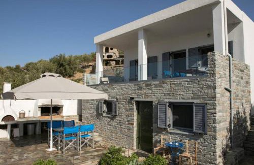 Nea Styra House | Beautiful Seaview Villa in Nimporio for Family Getaways