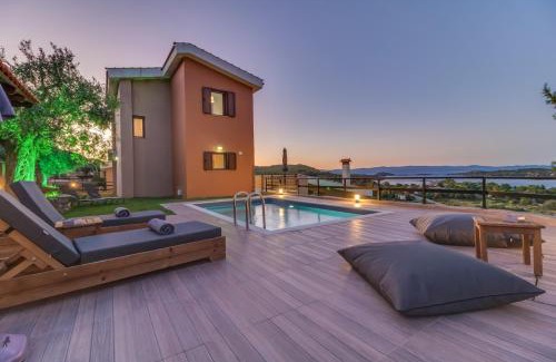 Vourvourou Apartment | Unforgettable Seaview Villas with Oceanfront Pool & Hot Tub