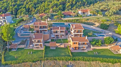 Vourvourou Apartment | Unforgettable Seaview Villas with Oceanfront Pool & Hot Tub