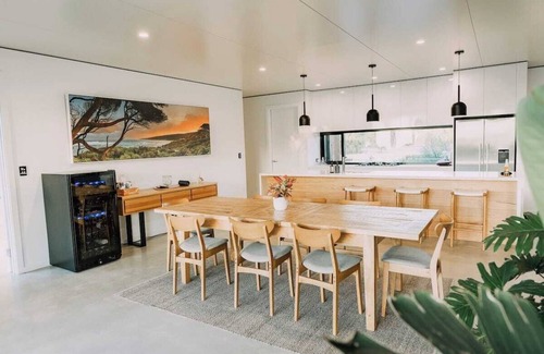Yallingup House | Seaview Yallingup: Enjoy Your Holiday with Family-Friendly Comfort