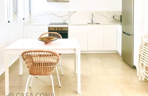 Conil de la Frontera City Center House | Oceanfront Townhouse Sarina with Private Terrace & Views