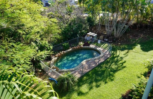 Belgian Gardens Apartment | Oceanfront Retreat with Spectacular Seaviews & Privacy