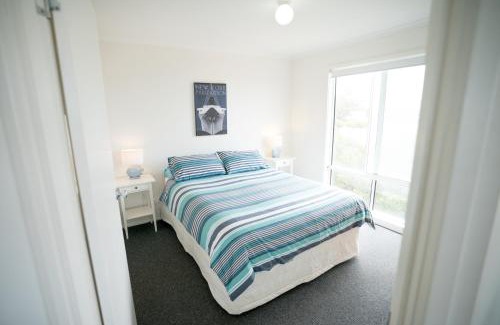 Middleton House | Stunning SeaWatch: Ocean Views & Pet-Friendly Retreat