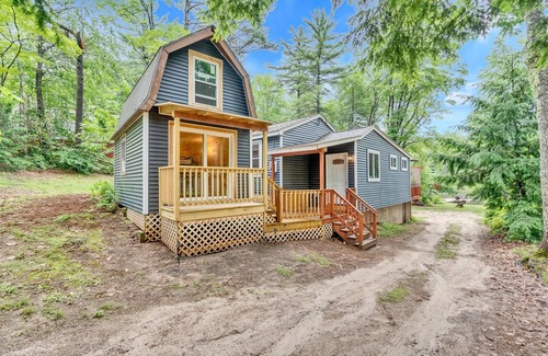 Sebago Cottage | Discover Sebago Lake Waterfront: Pet-Friendly and Scenic Views