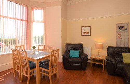 Kilmun Apartment | Discover Sebright Holiday Apartment: 4-Star Family Retreat