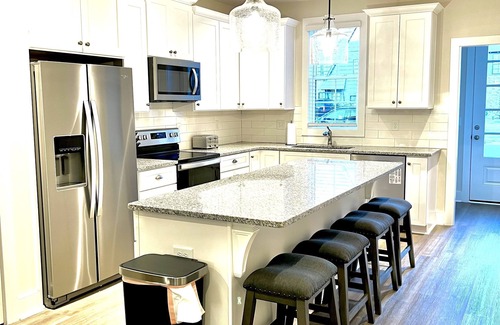 Auburn - Opelika House | Exceptional Executive Townhome in Auburn, Alabama
