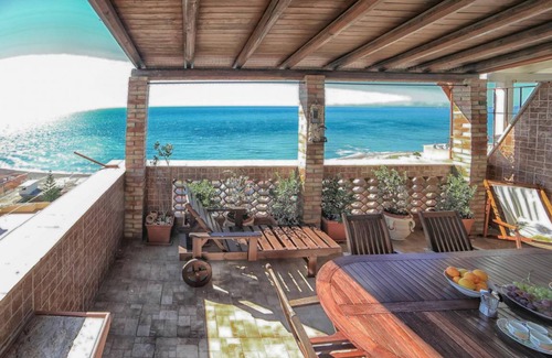 Seccagrande Apartment | Seccagrande Sea View Apartment with Full Kitchen & 4 Stars