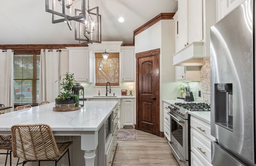China Spring House | Idyllic 12 Acre Ranch - Pet-Friendly Near Downtown Waco