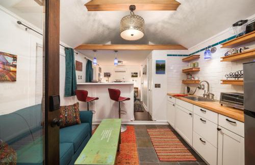 Humboldt House | Inviting 2 Bdm Villa with Patio Near All the Excitement