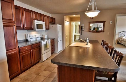 Birchwood Condo | Secluded 3 BD/3 BA condo at Tagalong Golf Resort.