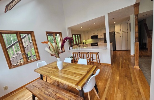 Lincolnton House | Exclusive Lakeside Retreat with Private Dock on Lake Thurmond