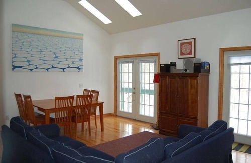 Shelby House | Tranquil 50-Acre Retreat: Ideal for Families and Pets