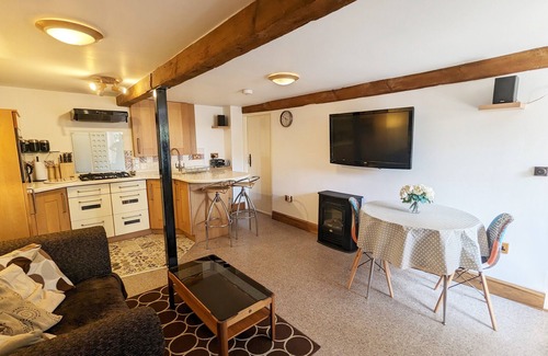Duddon Valley Apartment | Tranquil Retreat with Easy Access to Village Life