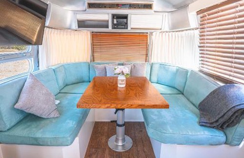 Fredericksburg Other | Serene Airstream Retreat with Hot Tub & WiFi Access