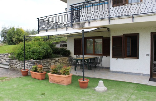 Manerba del Garda Apartment | Quiet Apartment Retreat with Ocean View & Pool Access