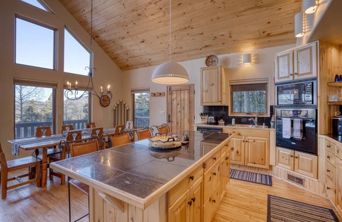 Angel Fire Cabin | Tranquil Angel Fire Cabin with Spectacular Views & Hot Tub