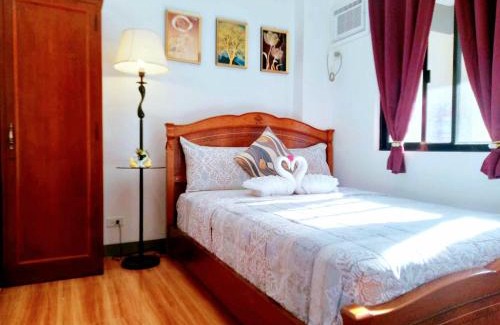 Liloan Apartment | Secluded Apartment with Balcony & Garden View - 4 Star