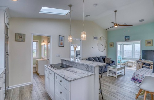 Milford House | Idyllic Beach Retreat with Breathtaking Ocean Views