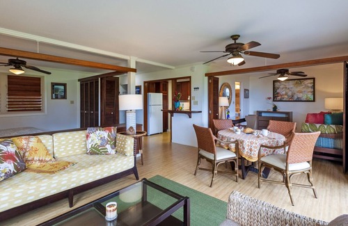 Wainiha Condo | Secluded Beachfront Retreat with Pool and Ocean Views