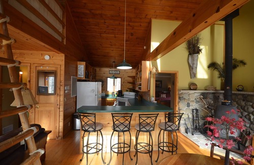 Mayfield House | Private Riverfront Cabin with Hot Tub and Smart TV