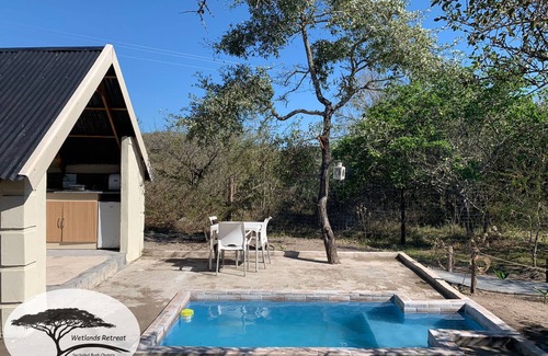 Mbazwana Ski Chalet | Tranquil Bush Chalet with Pool and Nature Retreat