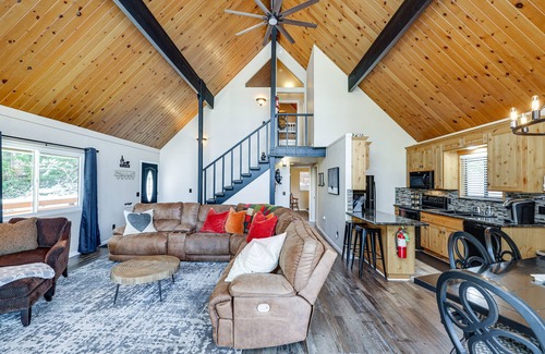 Forest Meadows Cabin | Cozy Murphys Cabin with Fire Pit in National Forest