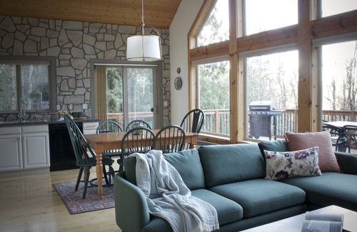 Lilliwaup Cabin | Serene Cabin Retreat by Hood Canal & Olympic National Forest