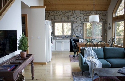 Lilliwaup Cabin | Serene Cabin Retreat by Hood Canal & Olympic National Forest