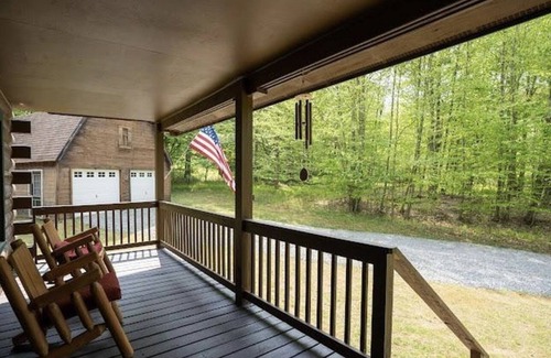 Roscoe Cabin | Secluded Cabin on Chiloway Mountain: Fisherman's Retreat