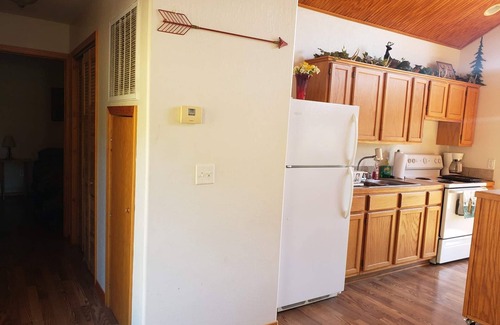 Hatton Cabin | Secluded Cabin with Deck Near Cossatot River - 10/10 Rating