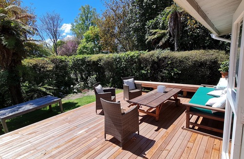 Hatepe Cottage | Cozy Kiwi Bach with Lake Views & Pet-Friendly Amenities