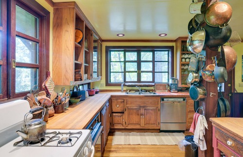 Chico House | Private Cohasset Retreat with Pool and Screened Porch