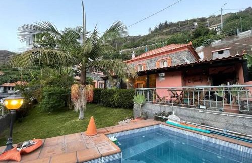Tabua Villa | Serene Oceanside Cottage with Pool and Breathtaking Views