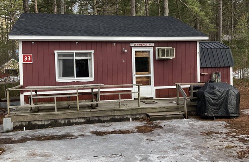 Brownfield Cabin | Secluded Country Cabin with Beach Access on Private Lake