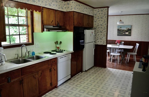 Westport House | Idyllic Country Home Near Natchez Trace State Park Forest