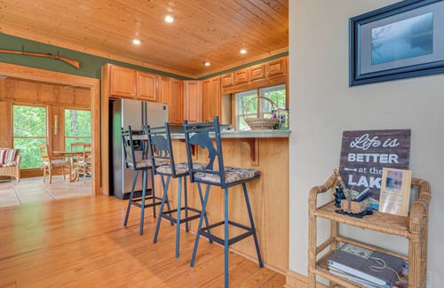 Wedowee House | Ideal Lake Wedowee Getaway with Game Room & Hot Tub
