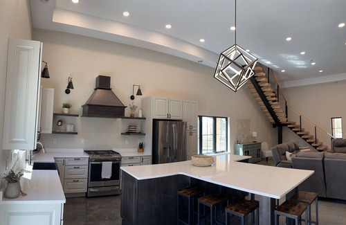 Roosevelt House | Cozy Shouse Retreat by the Lake - Guest Rated 10/10