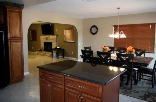 Wonder Valley House | Secluded Desert Getaway near Joshua Tree National Park in Twentynine Palms, California