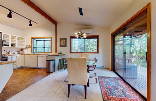 Rosario House | Secluded Dog-Friendly Retreat with Mountain Views & Spa