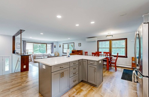 Readfield House | Secluded Beachfront Retreat with Lake Access & Pet-Friendly