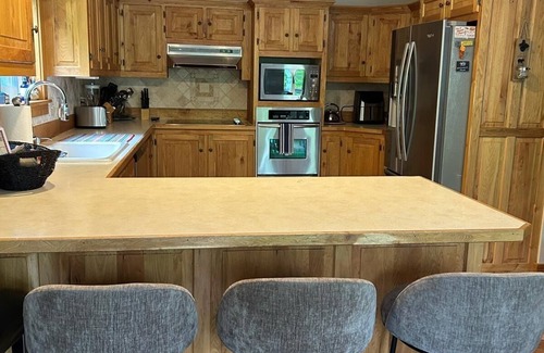 Ellicottville Ski Chalet | Secluded EVL Getaway with Hot tub, Sauna, Fire Pit, Gym & Game room
