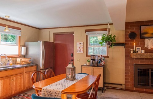 Nelsonville Cottage | Secluded Fairytale Cottage surrounded by forest w/hot tub and wifi