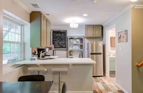 Springfield House | Family-Friendly Retreat with Spa, 15 Miles to DC