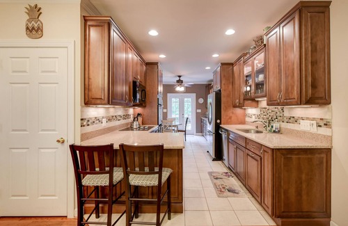 Springfield House | Family-Friendly Retreat with Spa, 15 Miles to DC